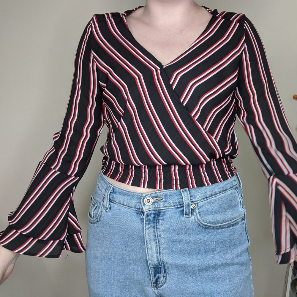 H&M Retro Inspired Bell Sleeves Crop Top